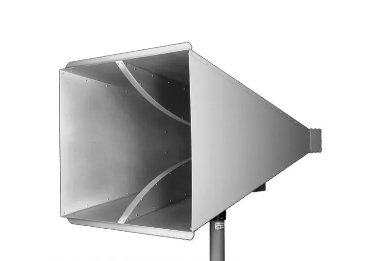 Schwarzbeck-BBHA-9120-G-Broadband-Horn-Antenna.jpg
