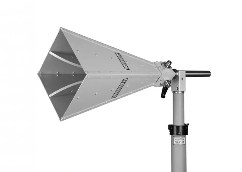 Schwarzbeck-BBHX-9120-LF-dual-polarized-horn-antenna.jpg