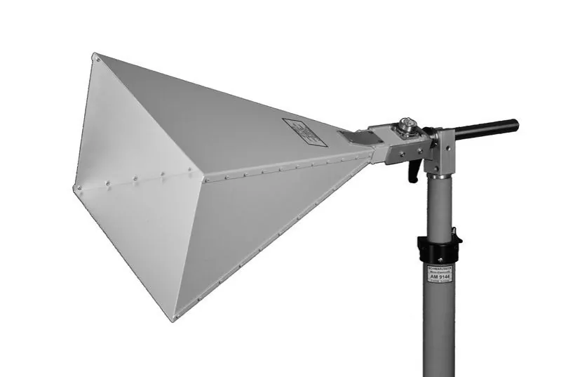 Schwarzbeck-HA-9250-48-Pyramidal-Horn-Antenna.jpg